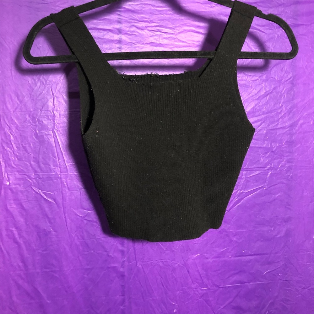 Black crop top